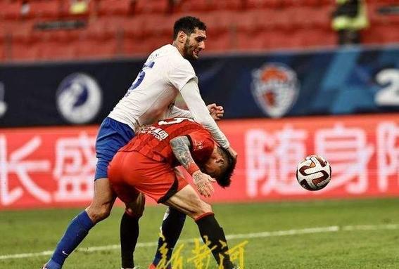 关于清晨北京首钢再遭质疑——法甲节点到来国际比赛日莱比锡备战亚冠，这操作让人直呼：转会期上海海港伤情更新的信息